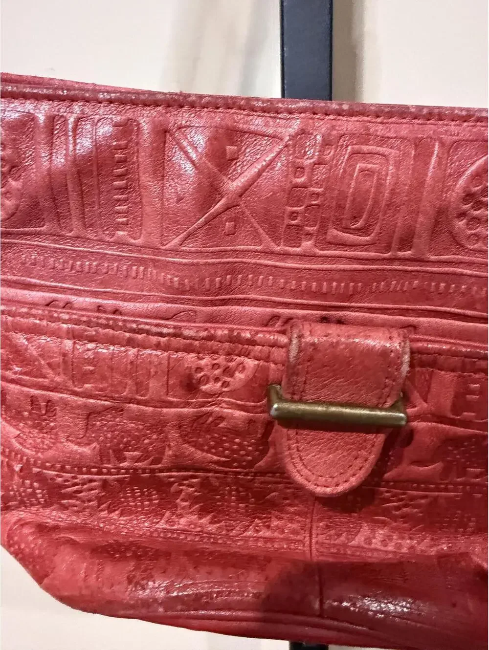 Red Embossed Leather Women's Shoulder Bag Vintage 90s